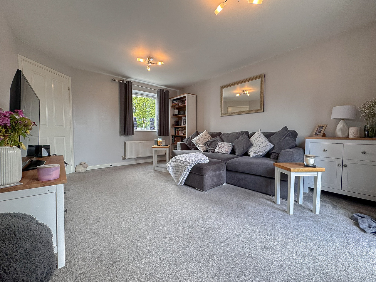 Living Room (2)