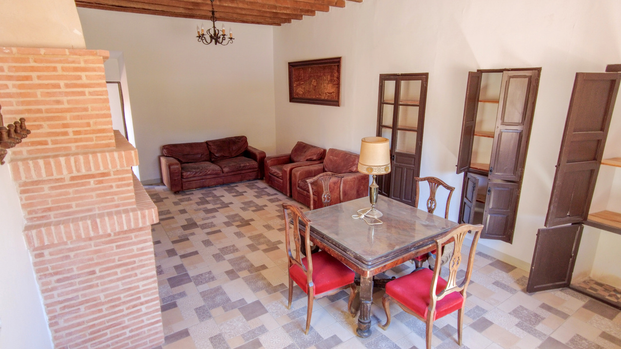 Olive Grove Estates Rural Spanish Farmhouse for sale, bargain tourism oppoutunity (6)