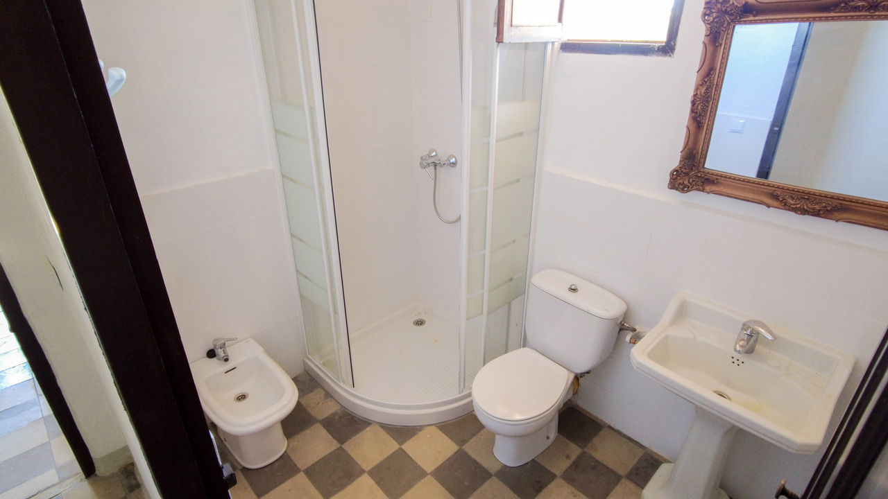 Olive Grove Estates Rural Spanish Farmhouse for sale, bargain tourism oppoutunity (18)