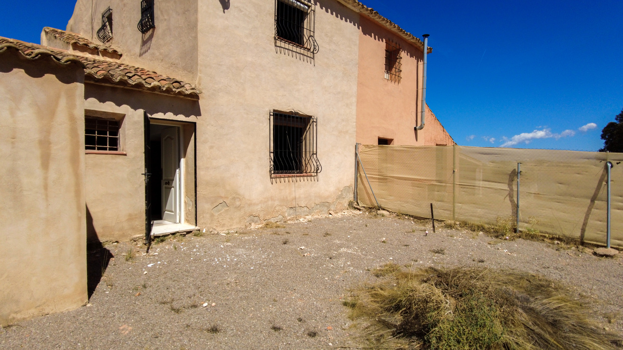 Olive Grove Estates Rural Spanish Farmhouse for sale, bargain tourism oppoutunity (22)