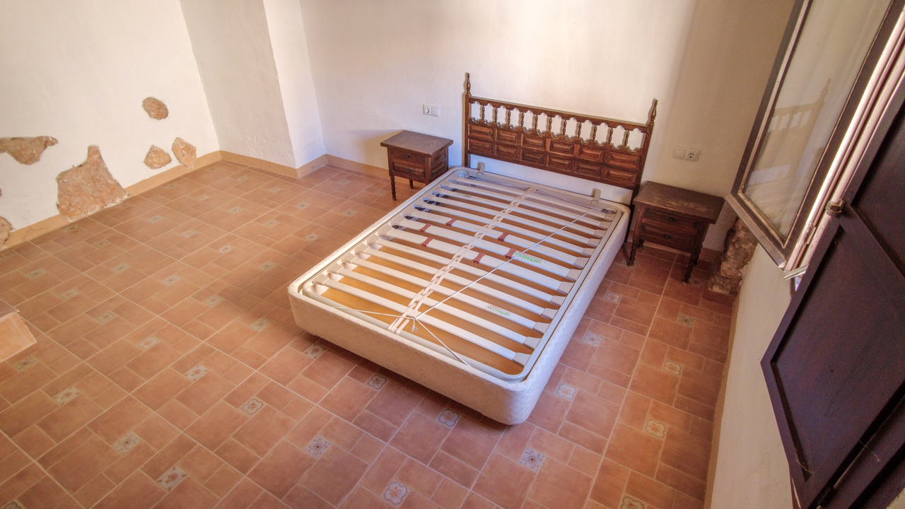 Olive Grove Estates Rural Spanish Farmhouse for sale, bargain tourism oppoutunity (37)