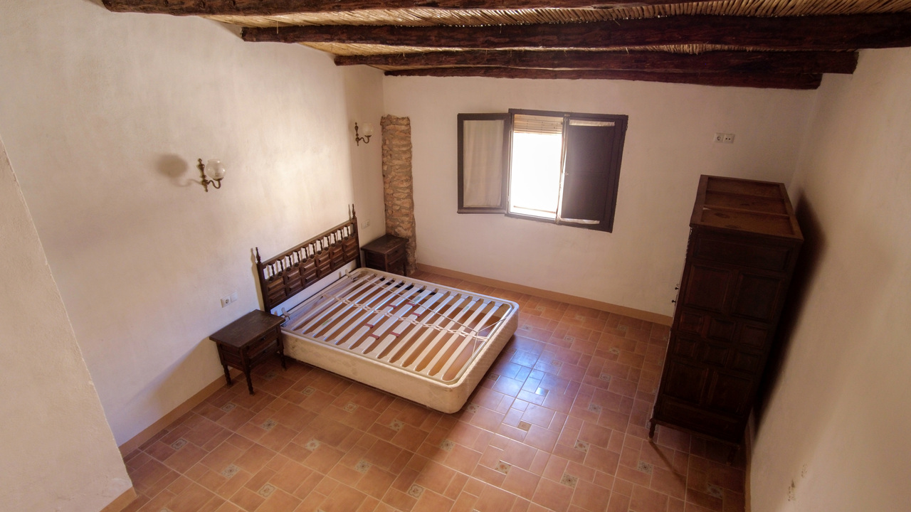 Olive Grove Estates Rural Spanish Farmhouse for sale, bargain tourism oppoutunity (38)