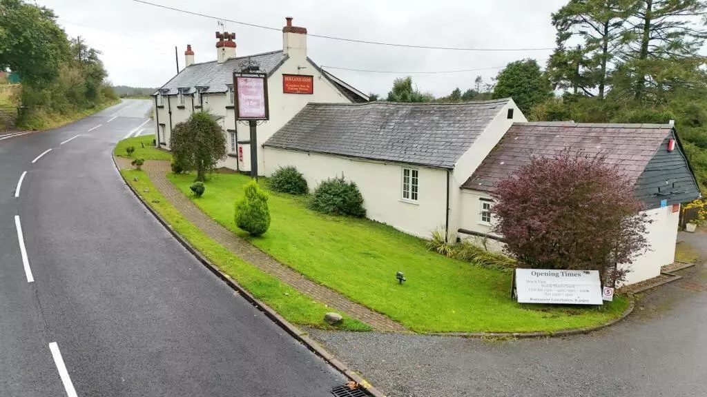 The Holland Arms, Trofarth, Abergele, Conwy, LL22 8BG.