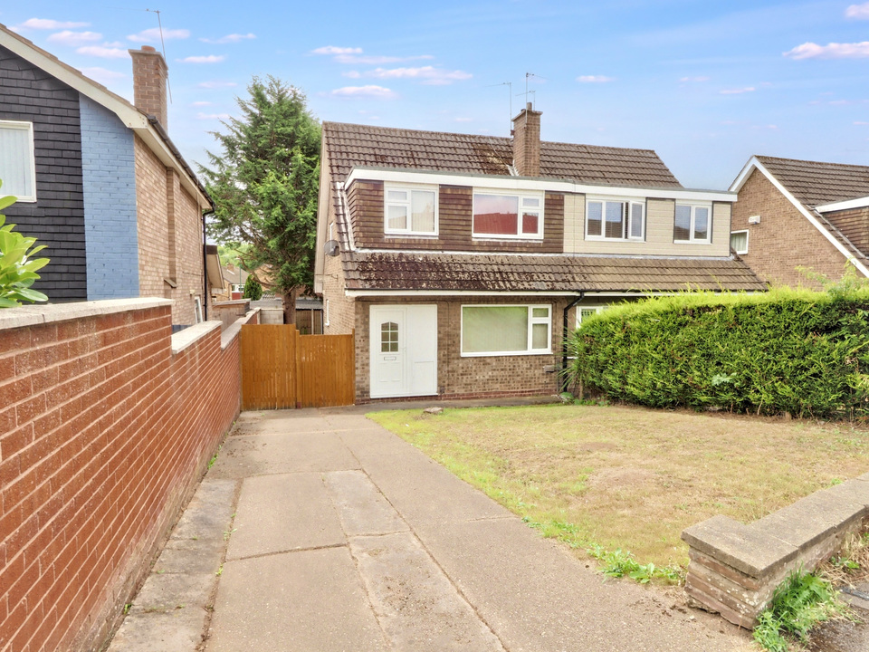 Semi-detached house for sale