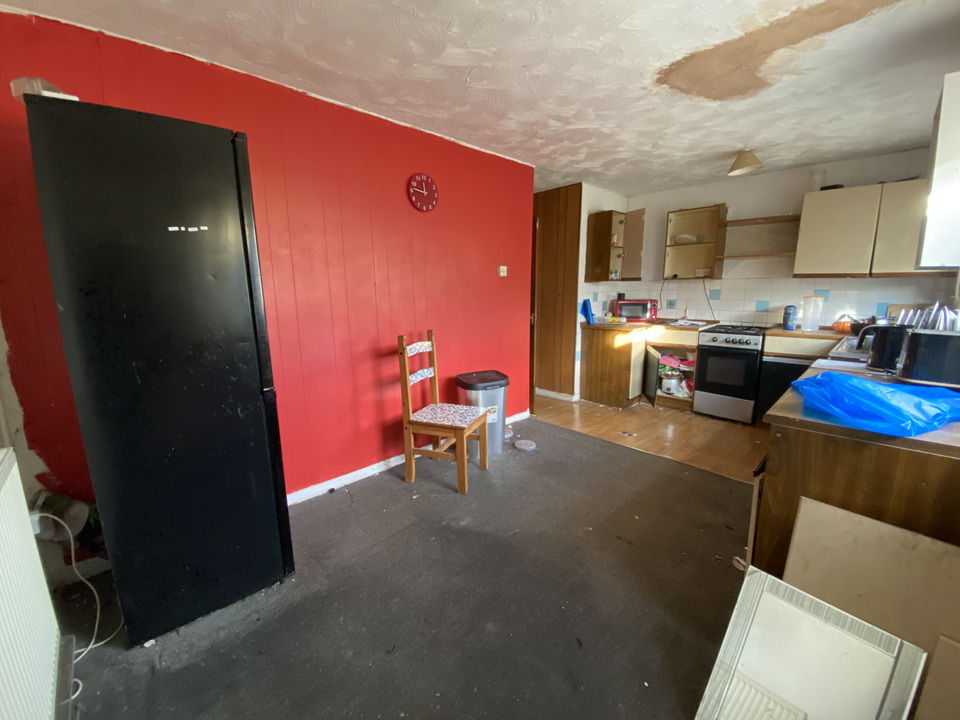 4 Ceiriog Close, Barry, South Glamorgan, CF63 1RR