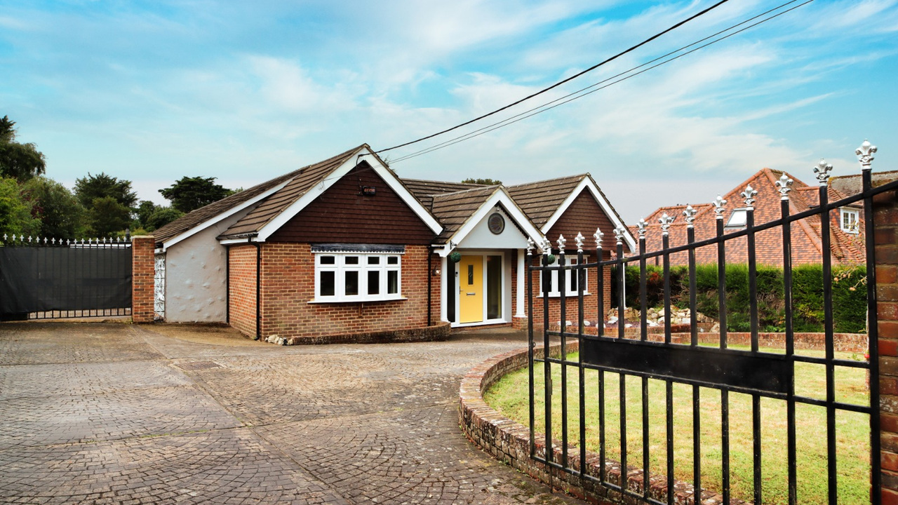 Front _ Gates & Drive