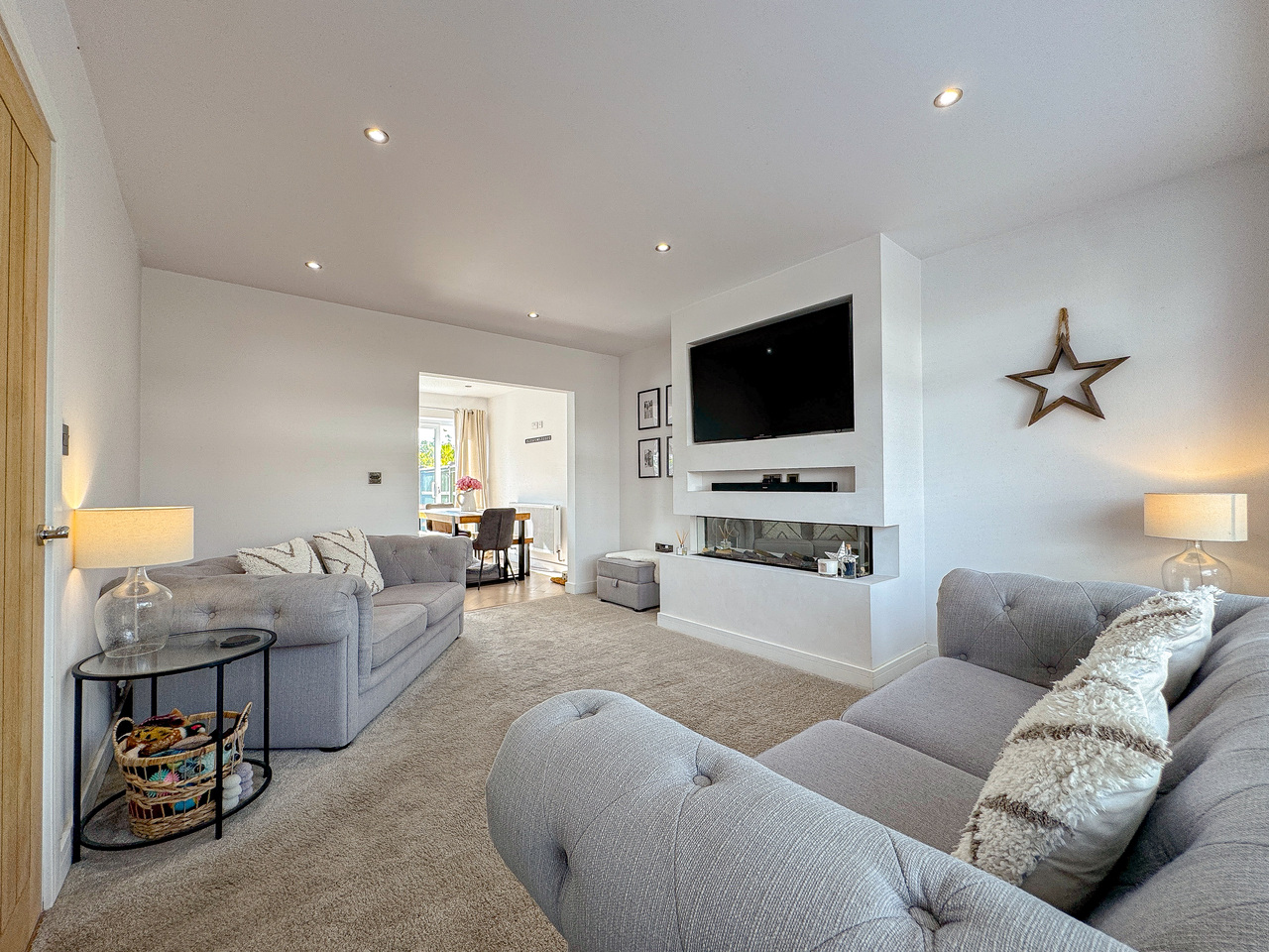 Living Room (2)