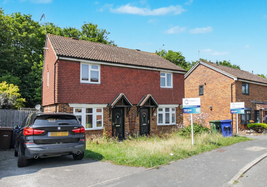Semi-detached house for sale