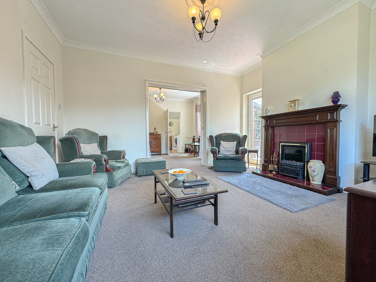 Living Room (3)