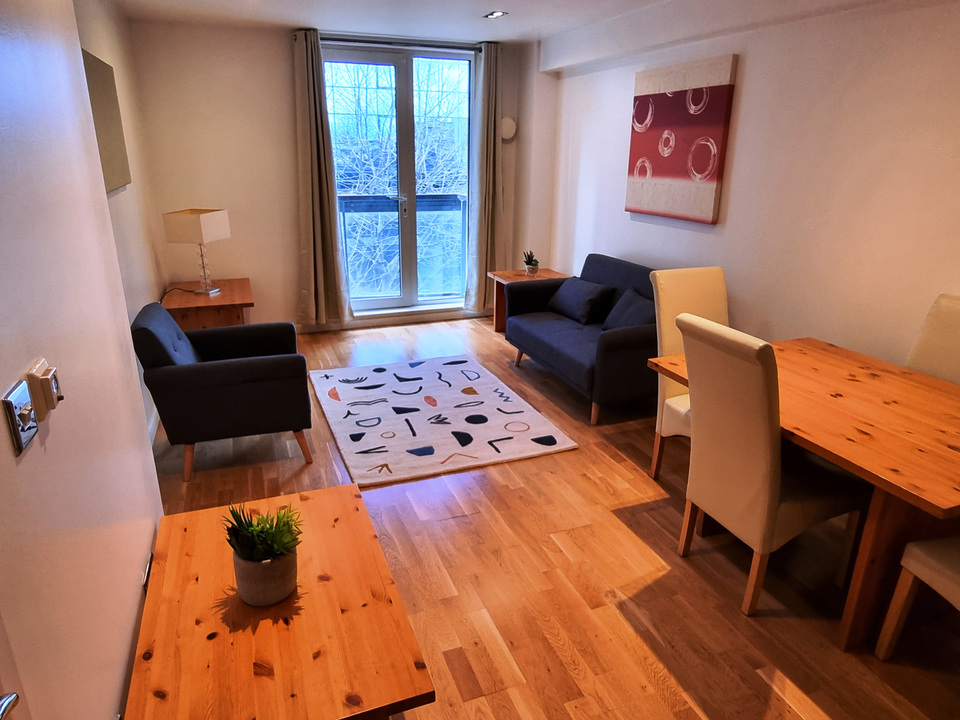 Flat 34 City Tower, 3 Limeharbour, London, E14 9LS