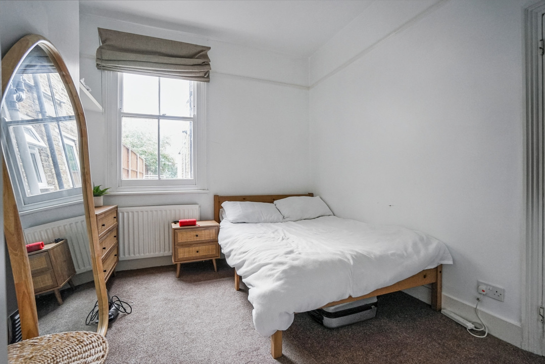 35a Rookstone Road, London, SW17 9NQ