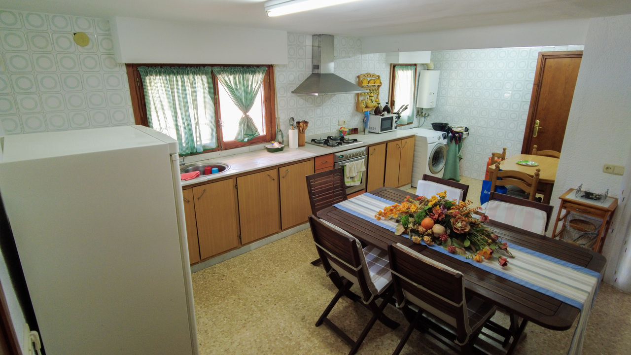Olive Grove Estates large Villa Almansa Alicante Valencia forest buy a home in Spain (10)