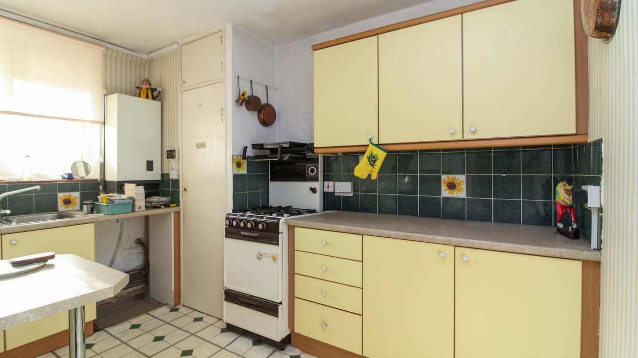 Refurb opportunity in kitchen