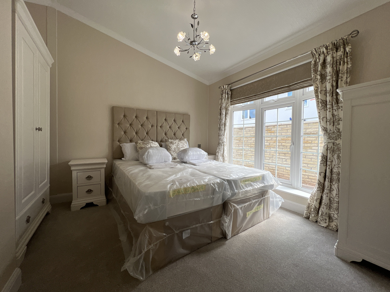 bed 1