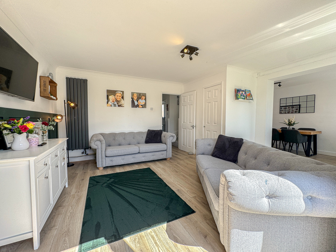 Living Room (3)