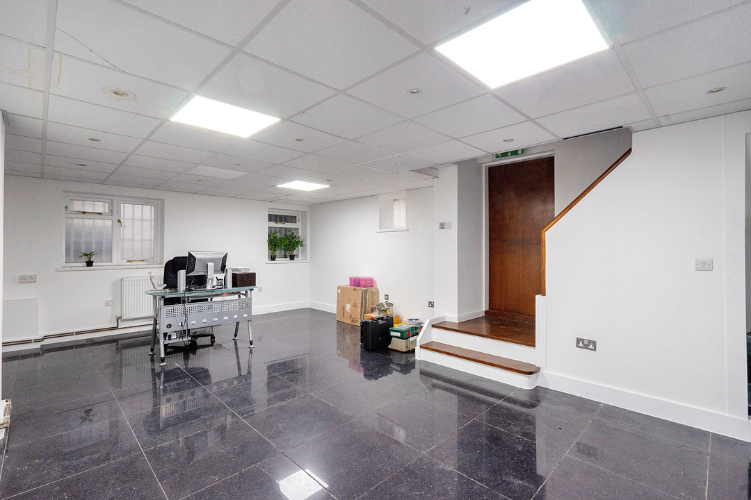 5 Bouverie Place, London, W2 1RB.