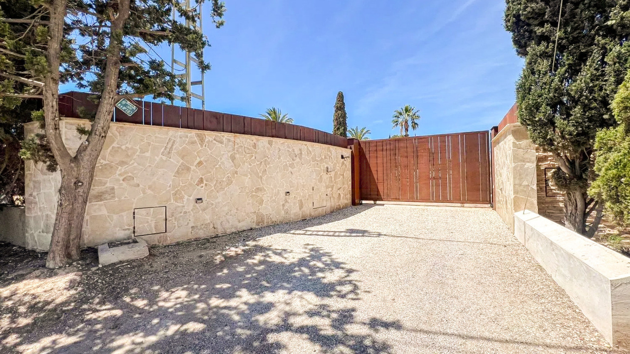 Olive Grove Estates property for sale se vende Elche Alicante Monforte del cid modern eco home house