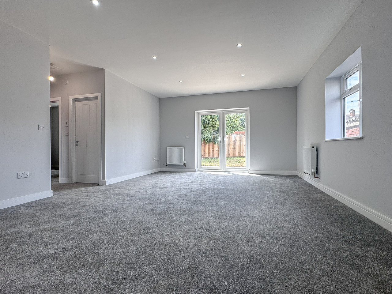 Living Dining Area
