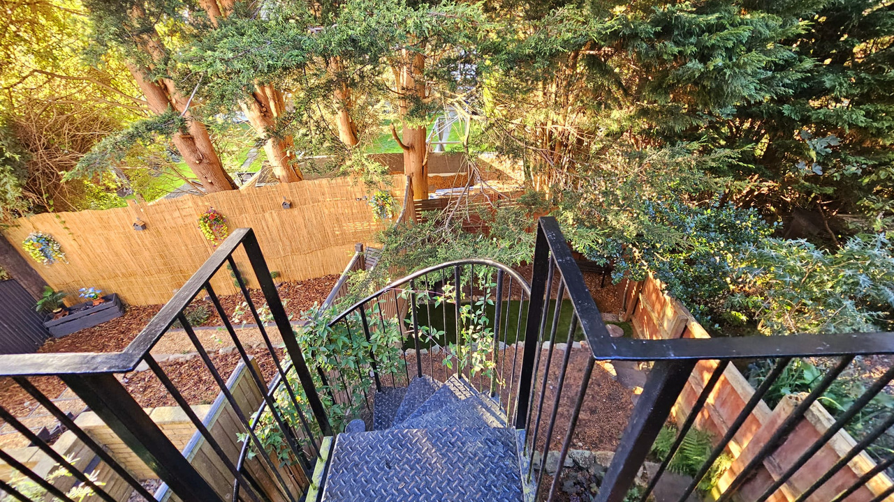 8f85ed46-db1b-41f3-a993-7d6839ea62fd